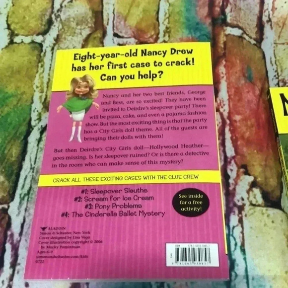 Nancy Drew and the clue crew 4 book set - Picture 4 of 7